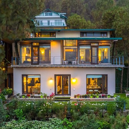 Stayvista At Hillcrest Villa With Valley View, Bonfire And Heater Kasauli Exterior foto